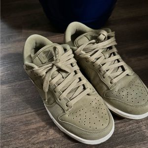 Nike Dunk Women’s Premium Low